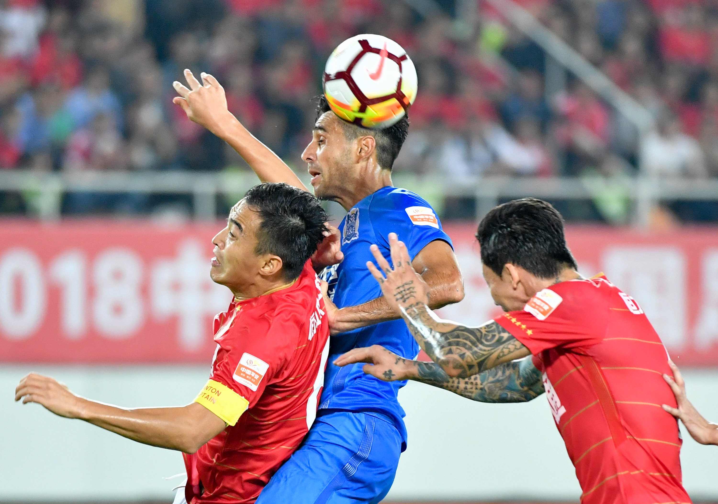 广州恒大迎来广州富力，激情碰撞！